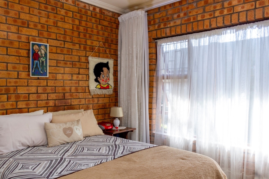 9 Bedroom Property for Sale in East Bank Eastern Cape